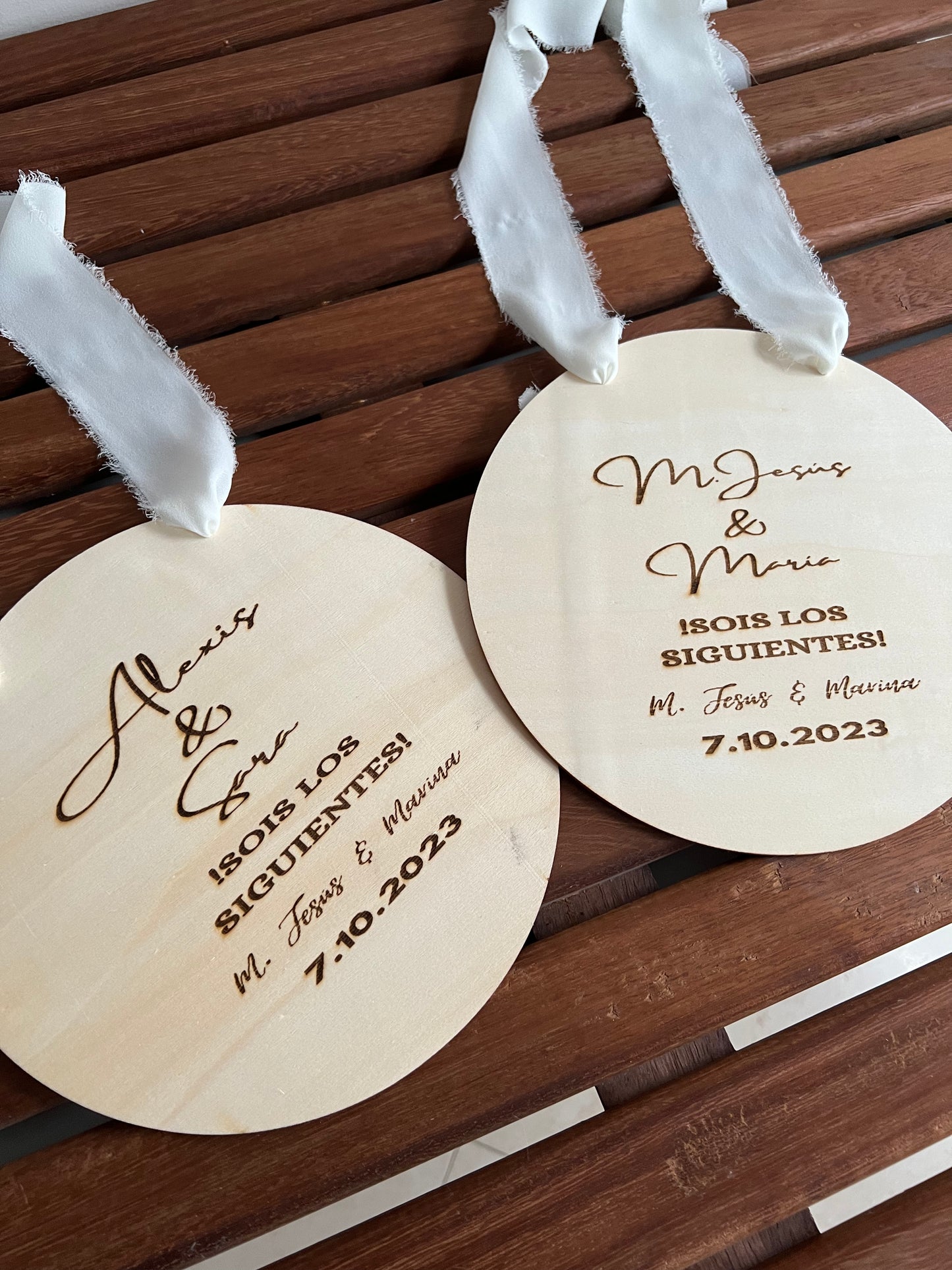 Cartel los siguientes